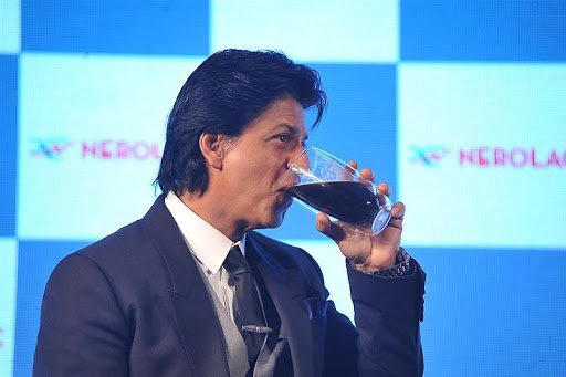 Heavy Drinkers In Bollywood | Your Fav Actors Aren't Clean As You Think