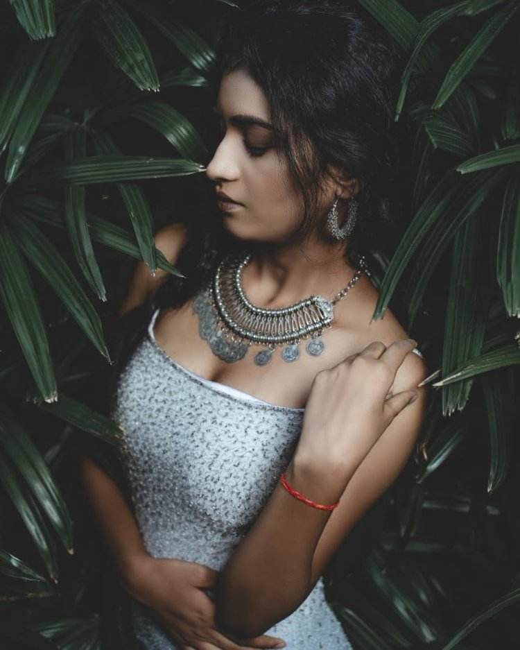 Manya Singh 4