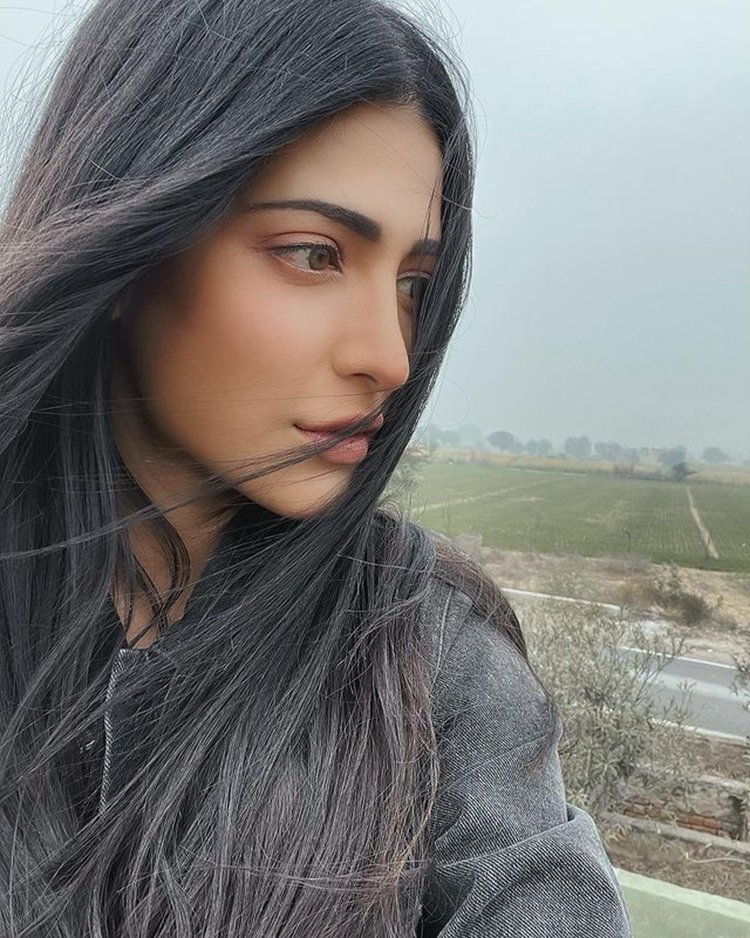 Shruti Haasan Recent Photo