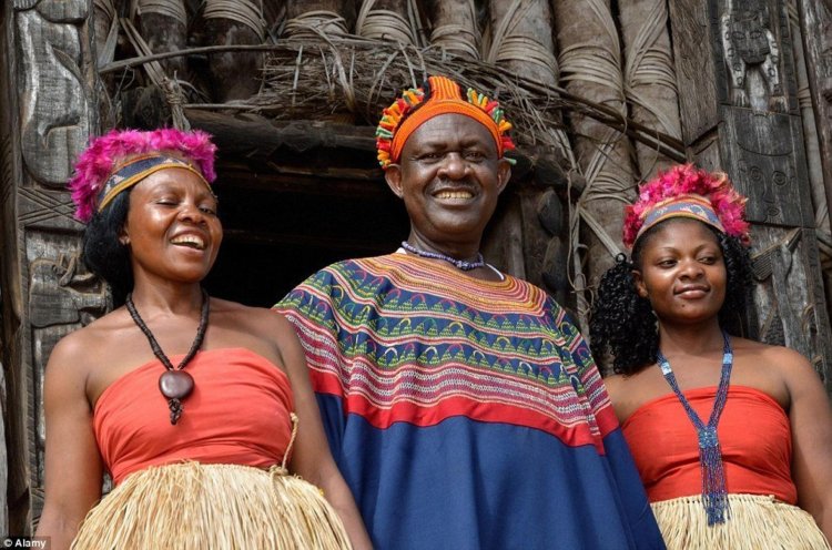 Bafut King And Wives
