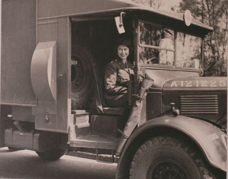 Queen Elizabeth Driving Ambulance In The Army