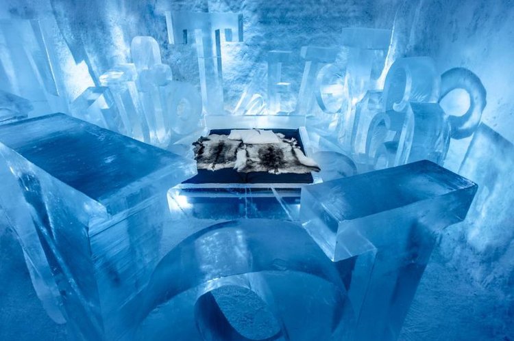 Art Suite In Icehotel