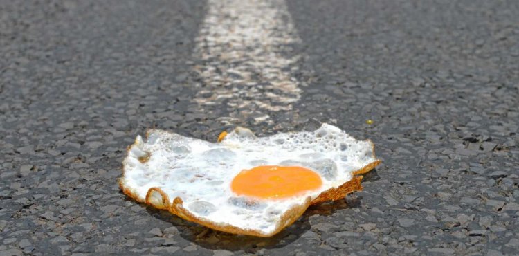 Fry Egg On The Street