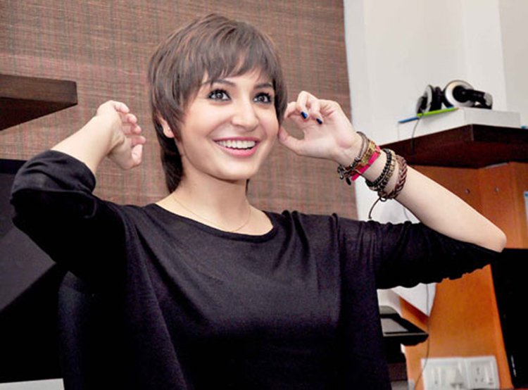 Anushka Sharma With Short Hair 3