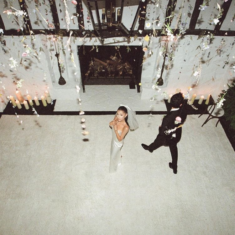 Ariana Grande Wedding 5