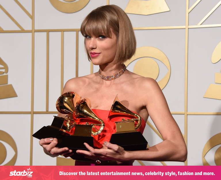 Best Grammy Photos Take A Look Back At 20 Pics Of Artists Holding Their First Grammys